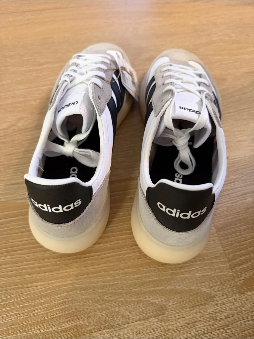 New adidas Men’s White & Black Barreda Decode Leather Sneakers